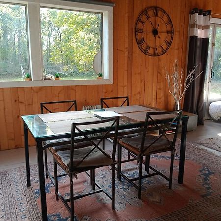 Chalet En Foret, Brame Du Cerf Valpuiseaux Room photo