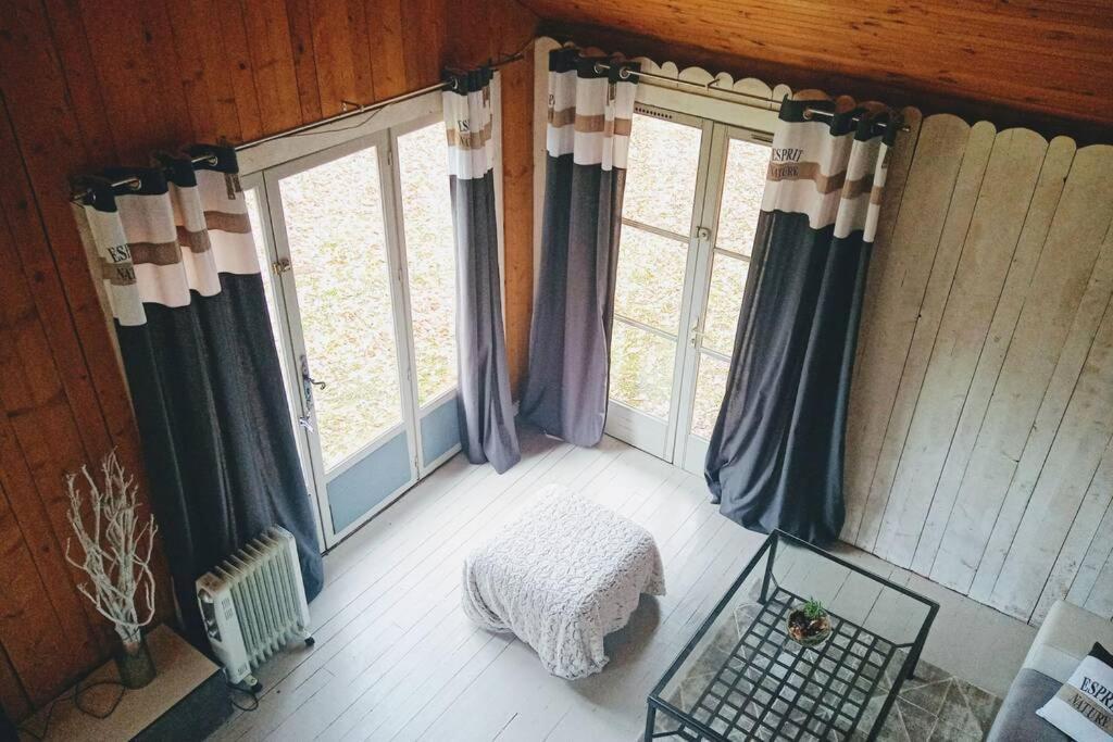 Chalet En Foret, Brame Du Cerf Valpuiseaux Exterior photo