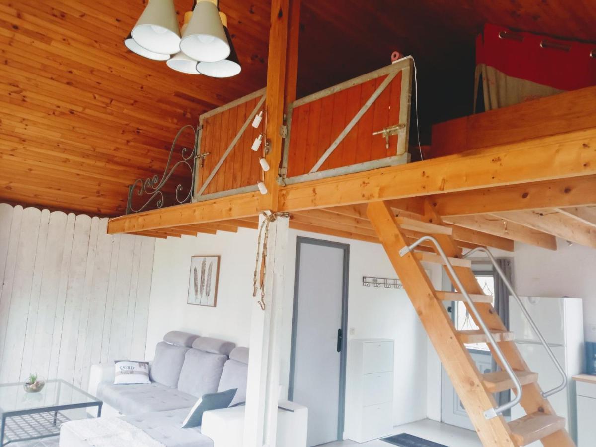 Chalet En Foret, Brame Du Cerf Valpuiseaux Exterior photo