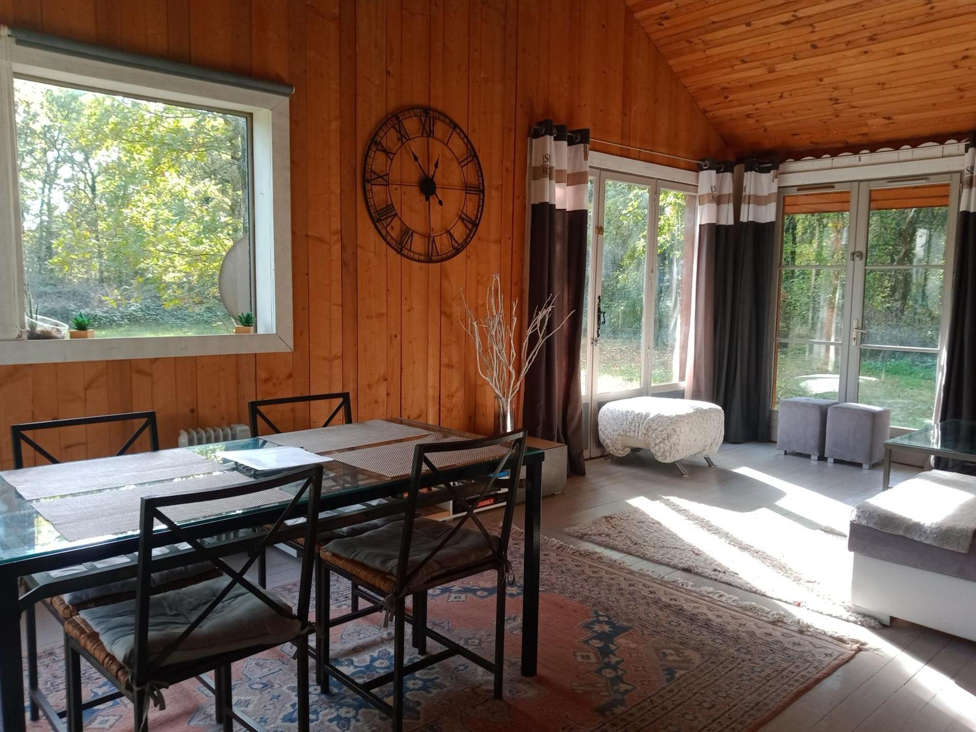 Chalet En Foret, Brame Du Cerf Valpuiseaux Room photo